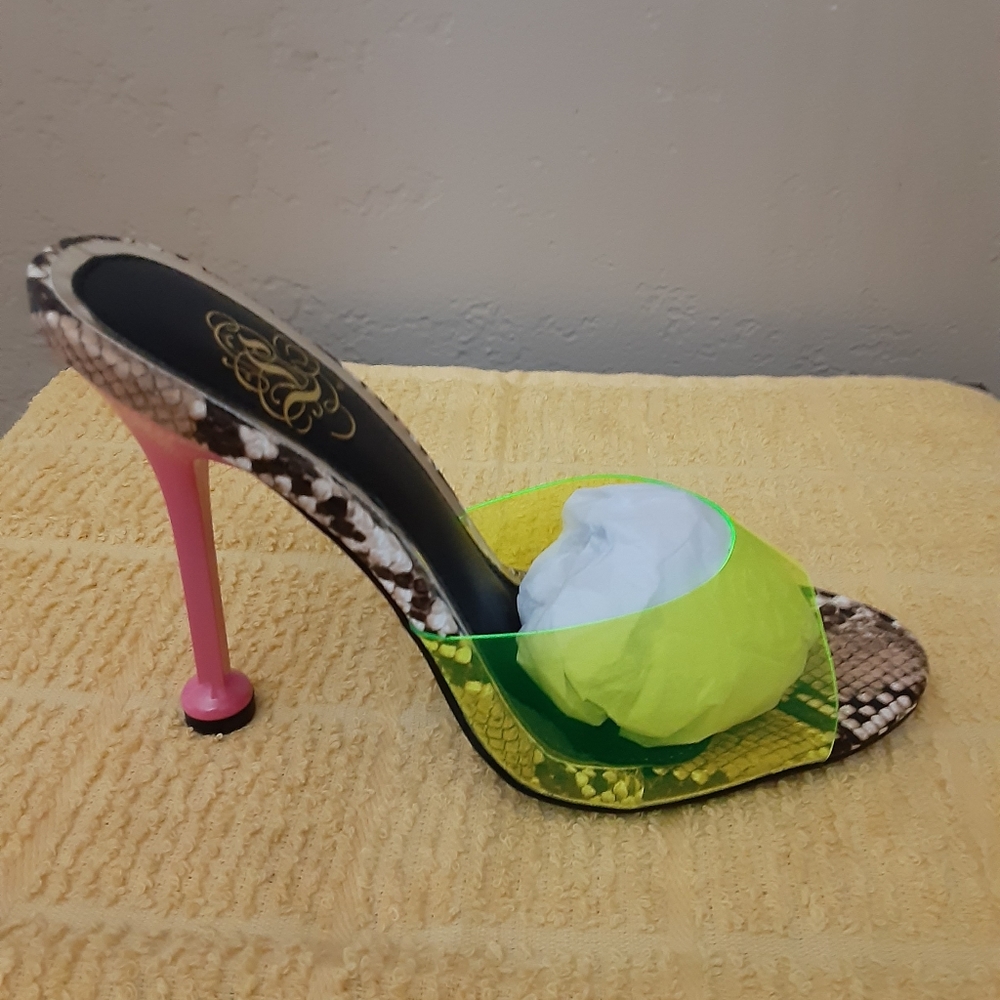 Women shoes